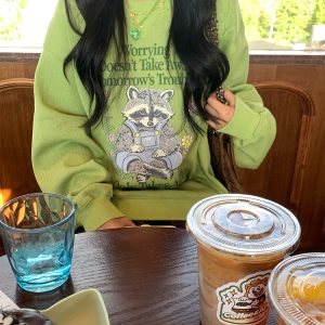 Bear Apocalypse Green Retro Printed Sweatshirt for Women - Vintage Style Thick Pullover for Spring and Autumn Fashion