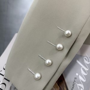 Beige High-End Minimalist Women's Blazer - Draped Fashion Suit Jacket for Stylish Commuting, Spring & Autumn 2025 Collection