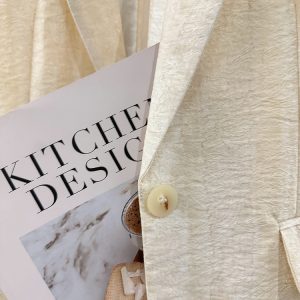 Beige Vintage Lightweight Suit Jacket for Women - 2025 Summer Slimming Pleated Blazer, Fashionable & Versatile 90s Style