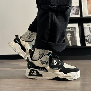 Black and White Thick-Soled Men's Sneakers for Autumn - Trendy Korean Style Casual Shoes for Students