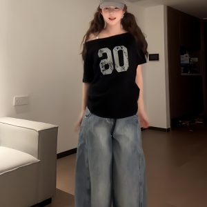 Black Asymmetrical Shoulder Short Sleeve Off-Shoulder T-Shirt with Digital Print – Trendy Women's Casual Summer Top in American Style