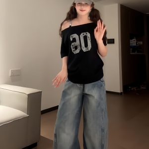 Black Asymmetrical Shoulder Short Sleeve Off-Shoulder T-Shirt with Digital Print – Trendy Women's Casual Summer Top in American Style