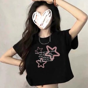 Black Cropped Short-Sleeve T-Shirt for Women - Youthful Summer Style for Petite Students and Big Kids, Cool and Trendy Fashion