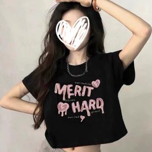 Black Cropped Short-Sleeve T-Shirt for Women - Youthful Summer Style for Petite Students and Big Kids, Cool and Trendy Fashion