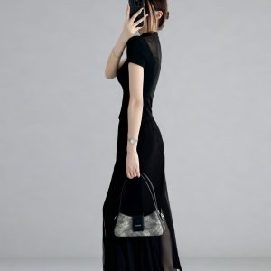 Black High-Neck Mesh Splicing Short-Sleeve T-Shirt for Women, Slim-Fit Cropped Base Layer Top, Waist-Cinching Summer Fashion 2025