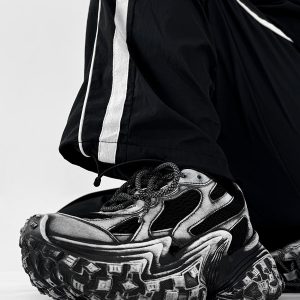 Black Knight Dad Shoes for Men & Women - Trendy Vintage Thick-Soled Height-Increasing Sports Shoes in Paris Street Style