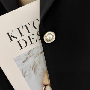 Black Korean Style Slim-Fit Blazer for Women - Chic High-End Professional Small Suit for Spring and Autumn 2025