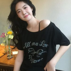 Black Off-Shoulder Bow Print T-Shirt for Women - Summer Casual Loose Short Sleeve Trendy Top