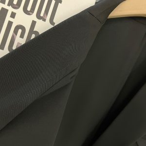 Black Petite Loose Short-Sleeve Blazer for Women - Lightweight Summer 2025 Design, Flattering Short Fit, Stylish & Versatile