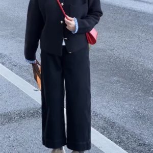 Black Plus-Size Petite Women's Nine-Point Straight-Leg Jeans for Pear-Shaped Figures, Loose-Fitting Design for Thick Thighs and Wide Hips