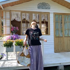 Black Retro Shoulder T-Shirt for Women - Vintage All Things and Songs Summer Loose Fit Short Sleeve Top, 90s Inspired Style