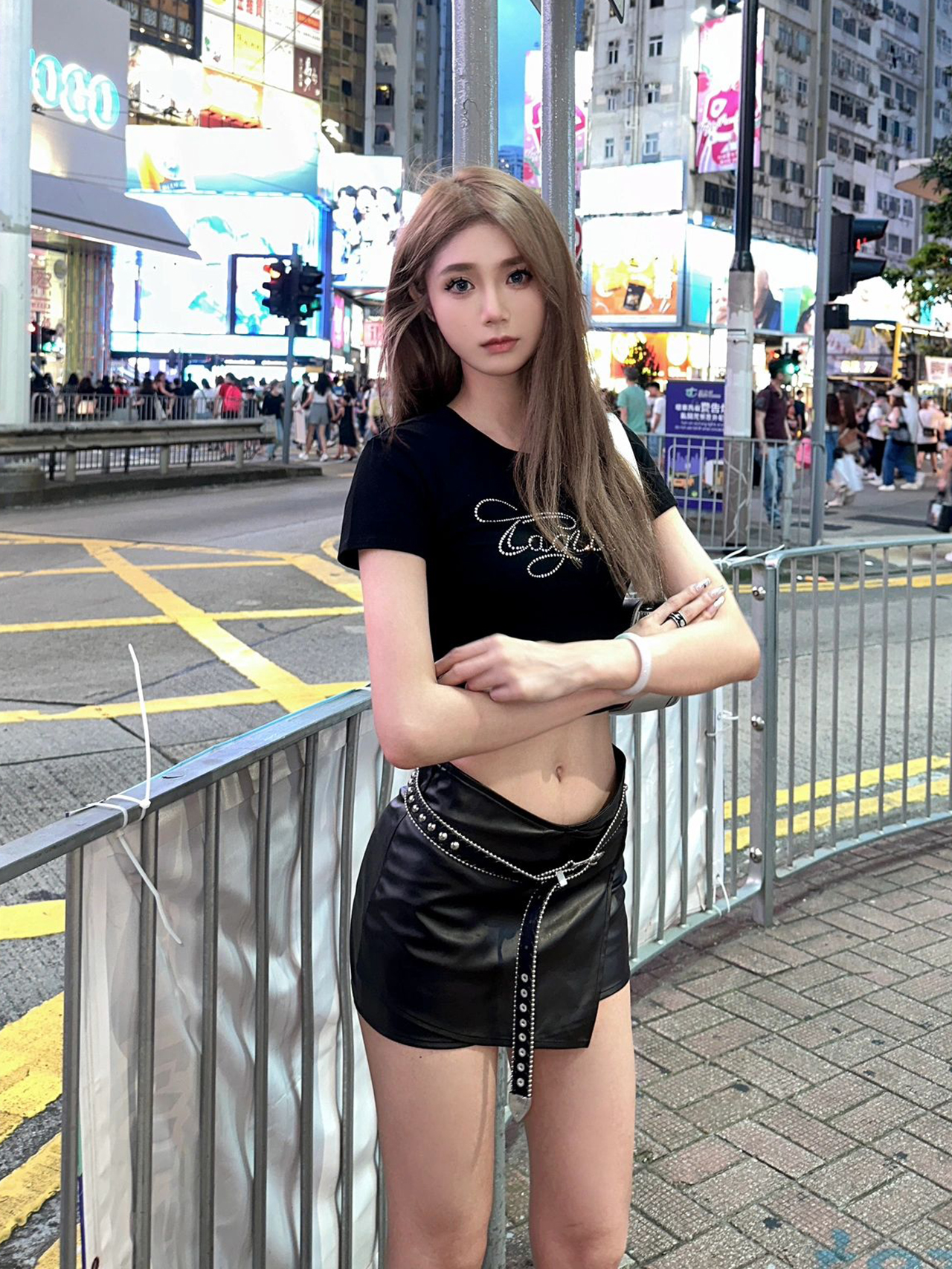Black Rhinestone Shoulder T-Shirt for Women - Summer Retro Short Sleeve Cropped Top, Elastic Slim Fit, Y2K Style Black Rhinestone Shoulder T-Shirt for Women - Summer Retro Short Sleeve Cropped Top, Elastic Slim Fit, Y2K Style