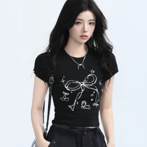 Black Short-Sleeve T-Shirt for Women - American Retro Style with Bow Design - Slim Fit Summer Top for Spicy Girls