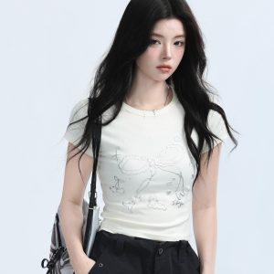 Black Short-Sleeve T-Shirt for Women - American Retro Style with Bow Design - Slim Fit Summer Top for Spicy Girls