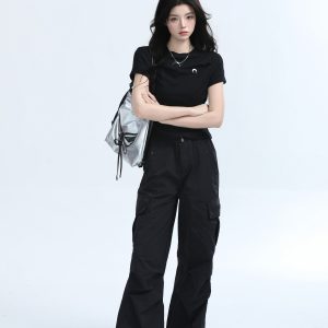 Black Waist-Cinched Pleated Short Sleeve T-Shirt for Women - Unique Slim Fit Top for Spicy Girl Style