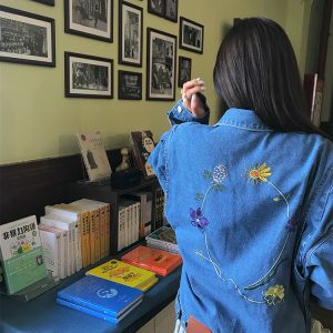 Blue Retro Embroidered Denim Jacket for Women - Vintage Style Loose Lapel Top for Spring Fashion