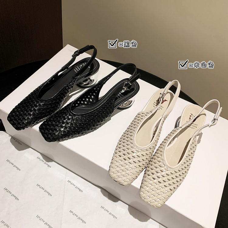 Breathable Hollow Woven Open-Toe Sandals for Women - French Exquisite Design, Fashionable Summer Footwear Breathable Hollow Woven Open-Toe Sandals for Women - French Exquisite Design, Fashionable Summer Footwear