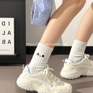 Breathable Mesh Dad Shoes for Women - Lightweight Summer Hiking Sneakers, Versatile White Sports Shoes for Comfort and Style