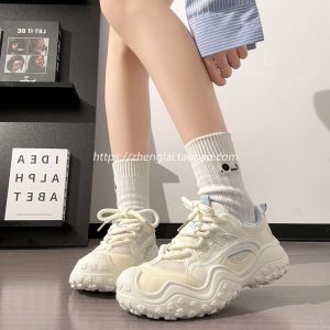 Breathable Mesh Dad Shoes for Women - Lightweight Summer Hiking Sneakers, Versatile White Sports Shoes for Comfort and Style