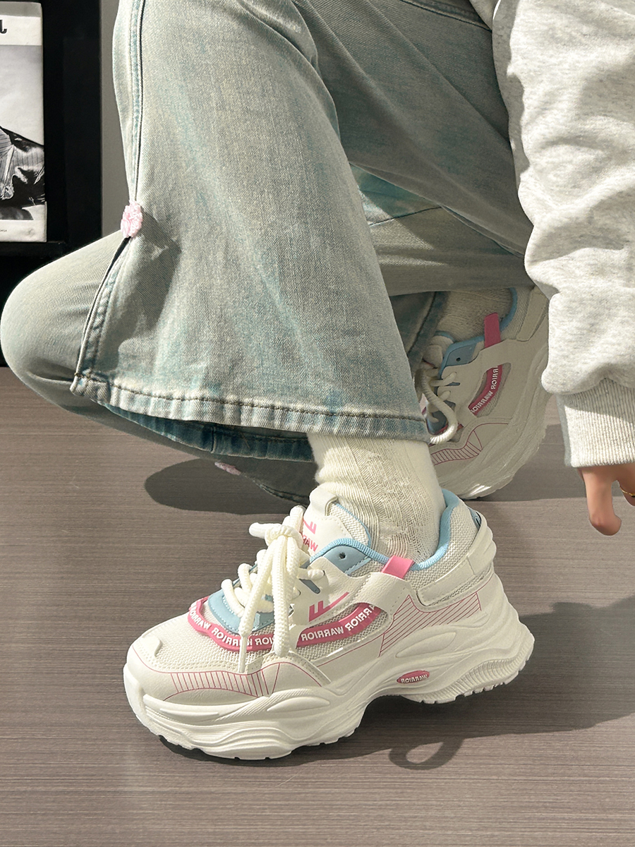 Breathable Thick-Soled Dad Shoes for Women, Original Mesh Design, Stylish Niche Sports Footwear, Summer 2025 Trend Breathable Thick-Soled Dad Shoes for Women, Original Mesh Design, Stylish Niche Sports Footwear, Summer 2025 Trend