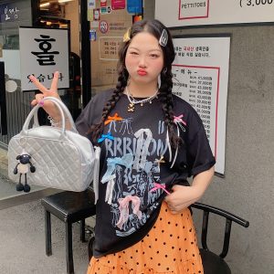 Butterfly Knot Short Sleeve T-Shirt for Women - Unique Summer 2025 Fashion Top, Exquisite Design, Trendy 90s Style