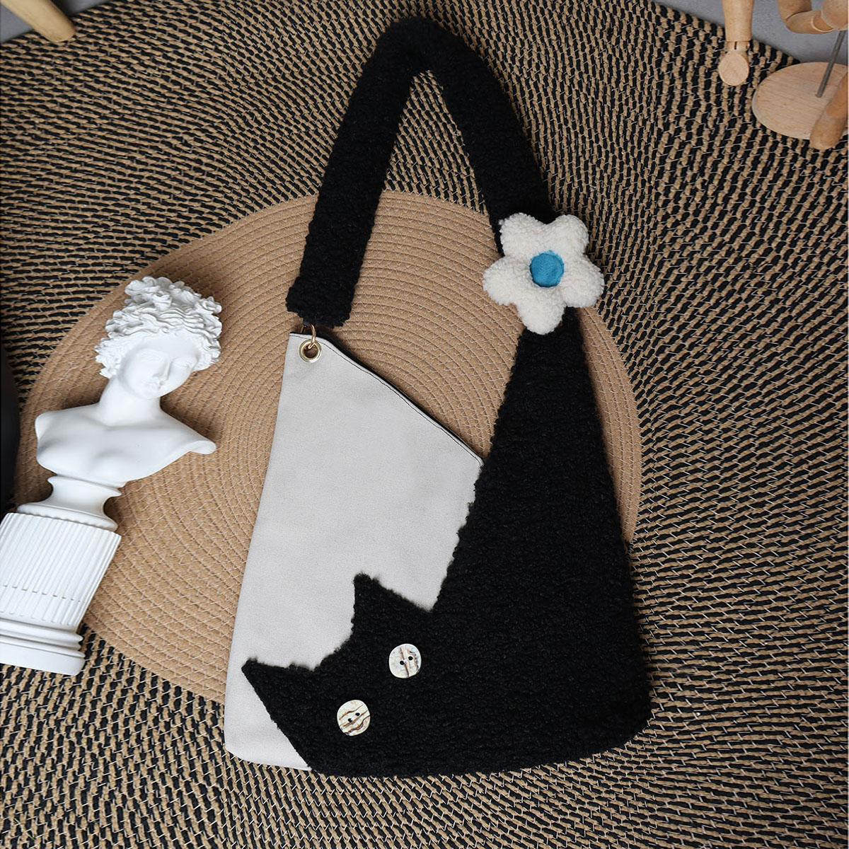 Checkered Denim Cat Plush Large Capacity Shoulder Crossbody Bag - Cute Artistic Style for Unique Fashion Lovers Checkered Denim Cat Plush Large Capacity Shoulder Crossbody Bag - Cute Artistic Style for Unique Fashion Lovers