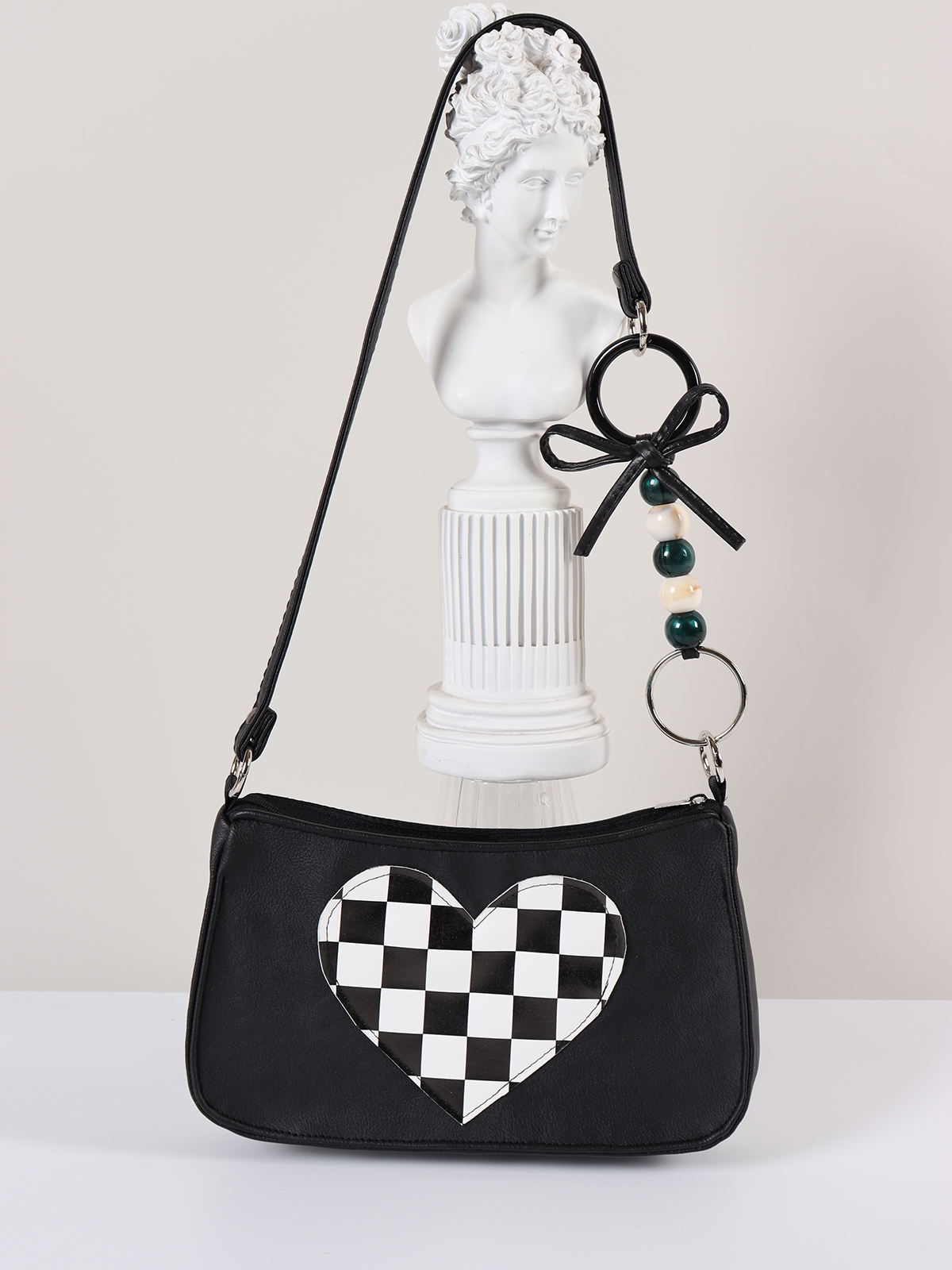 Checkered Heart-Shaped Crossbody Bag for Millennial Girls - Sweet Cool Design, 2023 Spring/Summer Style, High Quality Checkered Heart-Shaped Crossbody Bag for Millennial Girls - Sweet Cool Design, 2023 Spring/Summer Style, High Quality