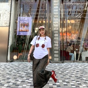 Cherry Print Round Neck Short Sleeve T-Shirt for Women - Versatile Loose Slim Fit Top for Spring/Summer 2025 Fashion