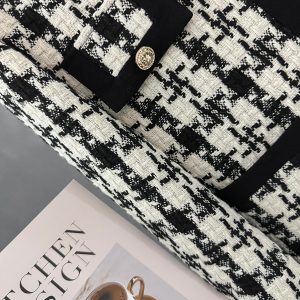 Chic Black and White Check Short Coat for Women - Stylish Blazer for Autumn and Winter 2024 Fashion