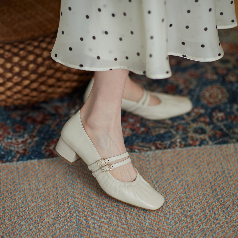 Chic Genuine Leather Mary Jane Shoes for Women - Mid-Heel Square Toe Flats - Stylish Summer Grandma Shoes