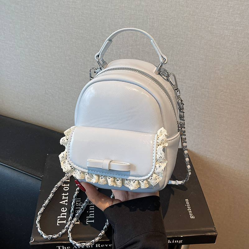 Chic Mini Cute Backpack Shoulder Bag for Women with Stylish Chain Detail and Elegant Lace Trim