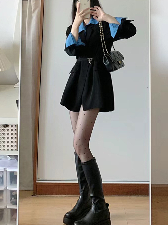 Chic Oversized Black Suit Jacket for Women - Loose Fit Casual Blazer for Spring and Autumn, Perfect for Petite Styles Chic Oversized Black Suit Jacket for Women - Loose Fit Casual Blazer for Spring and Autumn, Perfect for Petite Styles