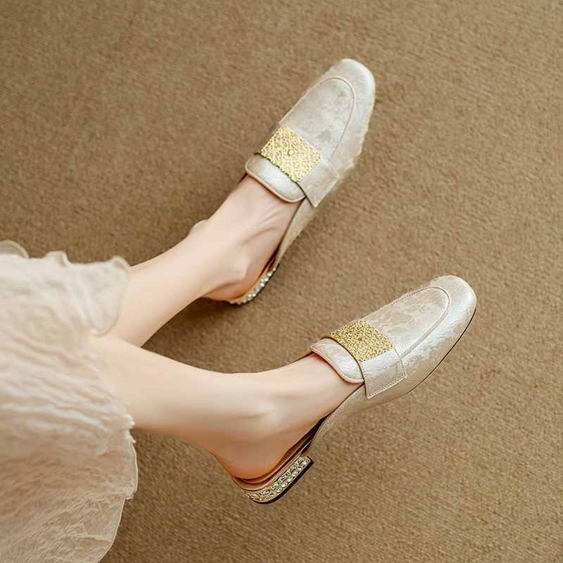 Chinese-Style Closed-Toe Flat Mules in Genuine Leather - Italian Corso Venezia Inspired Lazy Cool Slippers for Effortless Chic