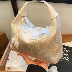 Chinese Style Handheld Embroidery Underarm Bag - High-End Women's Crossbody Bag with National Wind Design