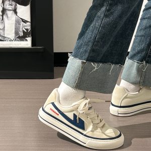 Classic Retro Thick-Soled Canvas Shoes for Women - Versatile Unisex Spring Footwear in White