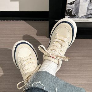 Classic Retro Thick-Soled Canvas Shoes for Women - Versatile Unisex Spring Footwear in White