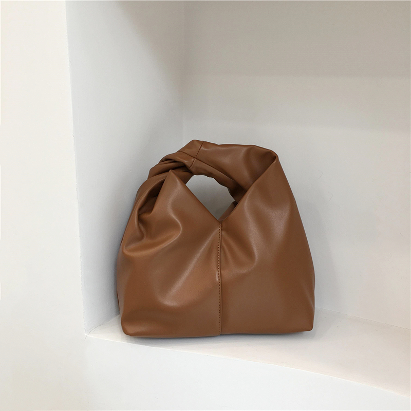 Cloud Bag Handbag 2023 - High-End Smooth Leather, Wrinkled Design, Small Size, Korean Style Fashion Accessory Cloud Bag Handbag 2023 - High-End Smooth Leather, Wrinkled Design, Small Size, Korean Style Fashion Accessory