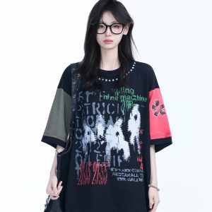 Color-Block Graffiti T-Shirt for Women - American Industrial Style, Loose Fit Short Sleeve, Trendy Streetwear Design