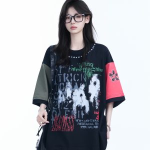 Color-Block Graffiti T-Shirt for Women - American Industrial Style, Loose Fit Short Sleeve, Trendy Streetwear Design