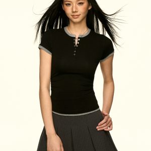 Color-Block Henley Short-Sleeve T-Shirt for Women - Slim Fit, American Style, Versatile Spring/Summer Fashion