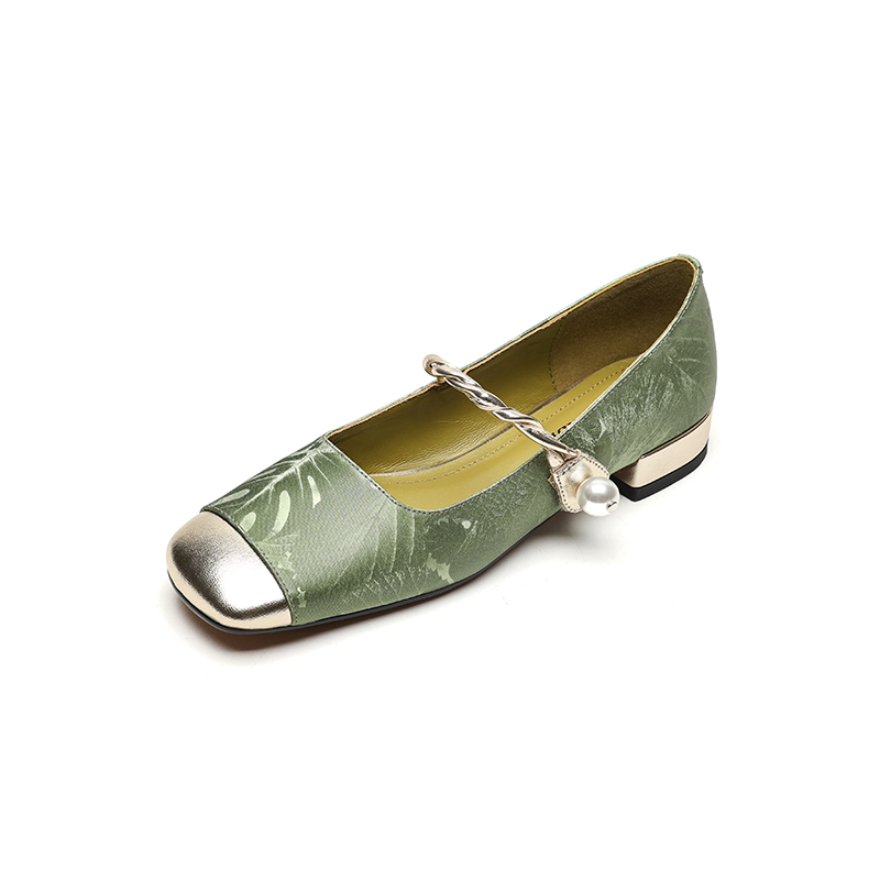 Color-Block Low-Heel Mary Jane Shoes for Women, Spring/Summer 2025 Square-Toe Chunky Heel in Large Sizes, Trendy Fashion Footwear Color-Block Low-Heel Mary Jane Shoes for Women, Spring/Summer 2025 Square-Toe Chunky Heel in Large Sizes, Trendy Fashion Footwear