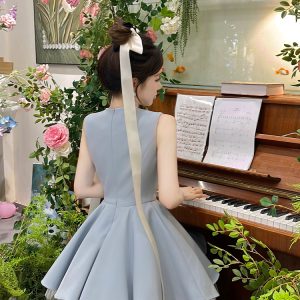 Color-Block Mesh Sleeveless French Hepburn-Style Puff Skirt Ballet Dress for Noble Ladies - Elegant Waist-Cinching Design