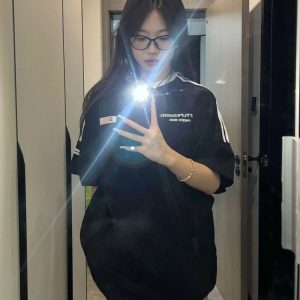 Color-Block Striped Heavy Shoulder Short Sleeve T-Shirt for Girls - American High Street Style, Trendy 2025 Fashion for Teens