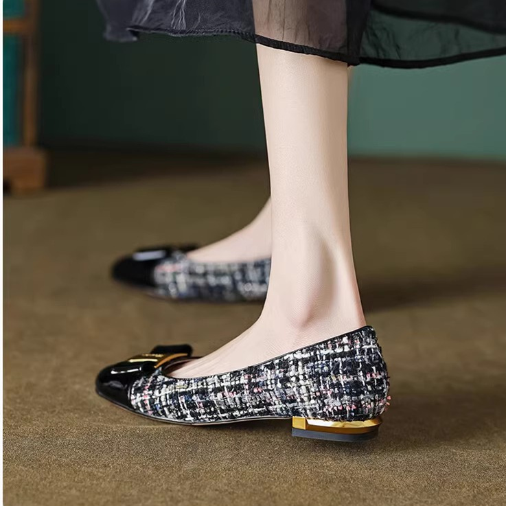 Color-Blocked Bow Flat Shoes for Women - Italian Style, Versatile French Fashion, Shallow Mouth Design, Chic & Elegant Footwear