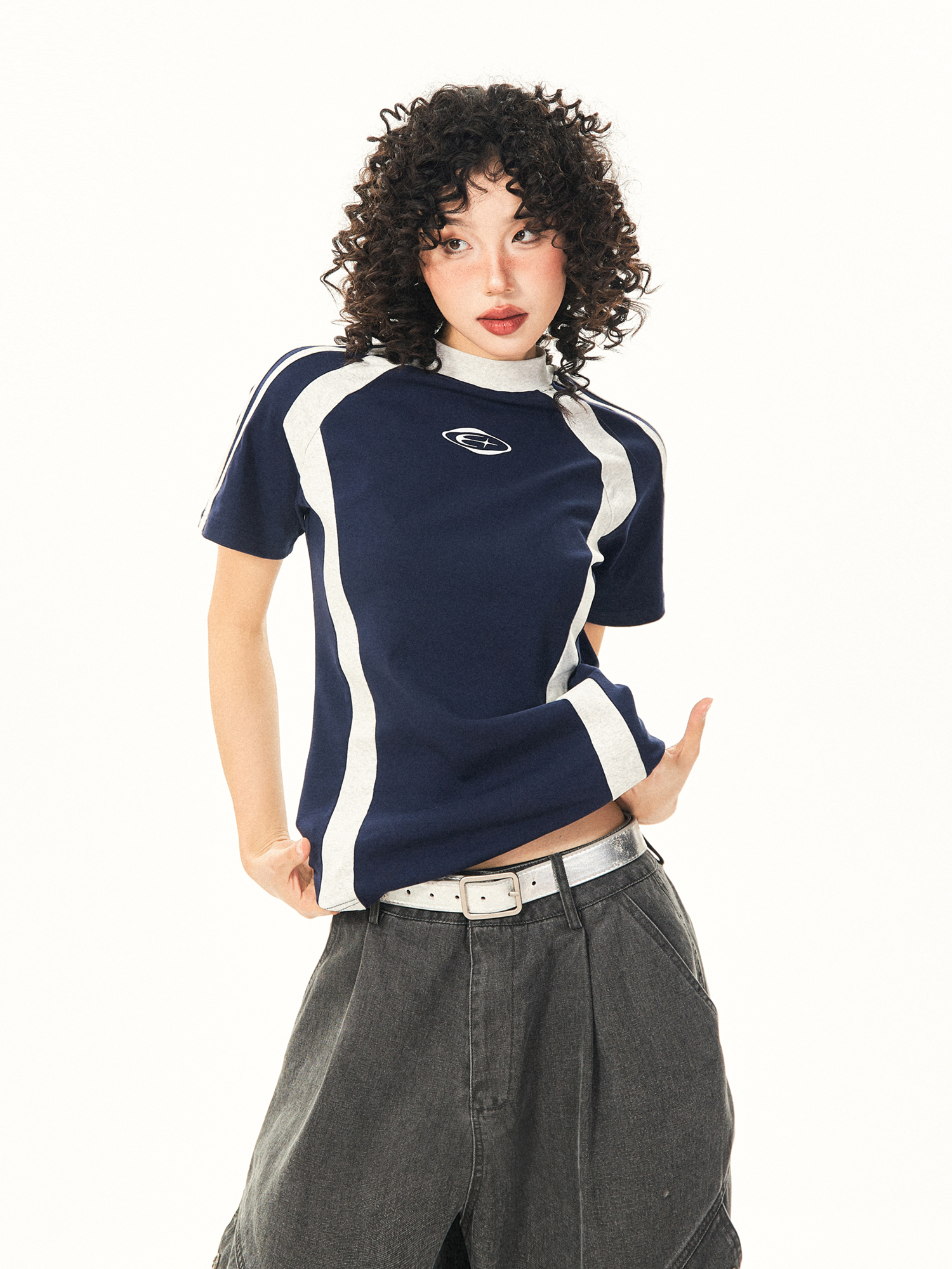 Color-Blocked Short-Sleeve Crop Top for Women - American Retro Slim-Fit Summer T-Shirt Color-Blocked Short-Sleeve Crop Top for Women - American Retro Slim-Fit Summer T-Shirt