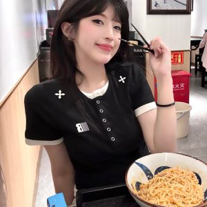 Color-Blocking Black Short Sleeve T-Shirt for Women - Sexy Slim Fit Summer Top in American Style