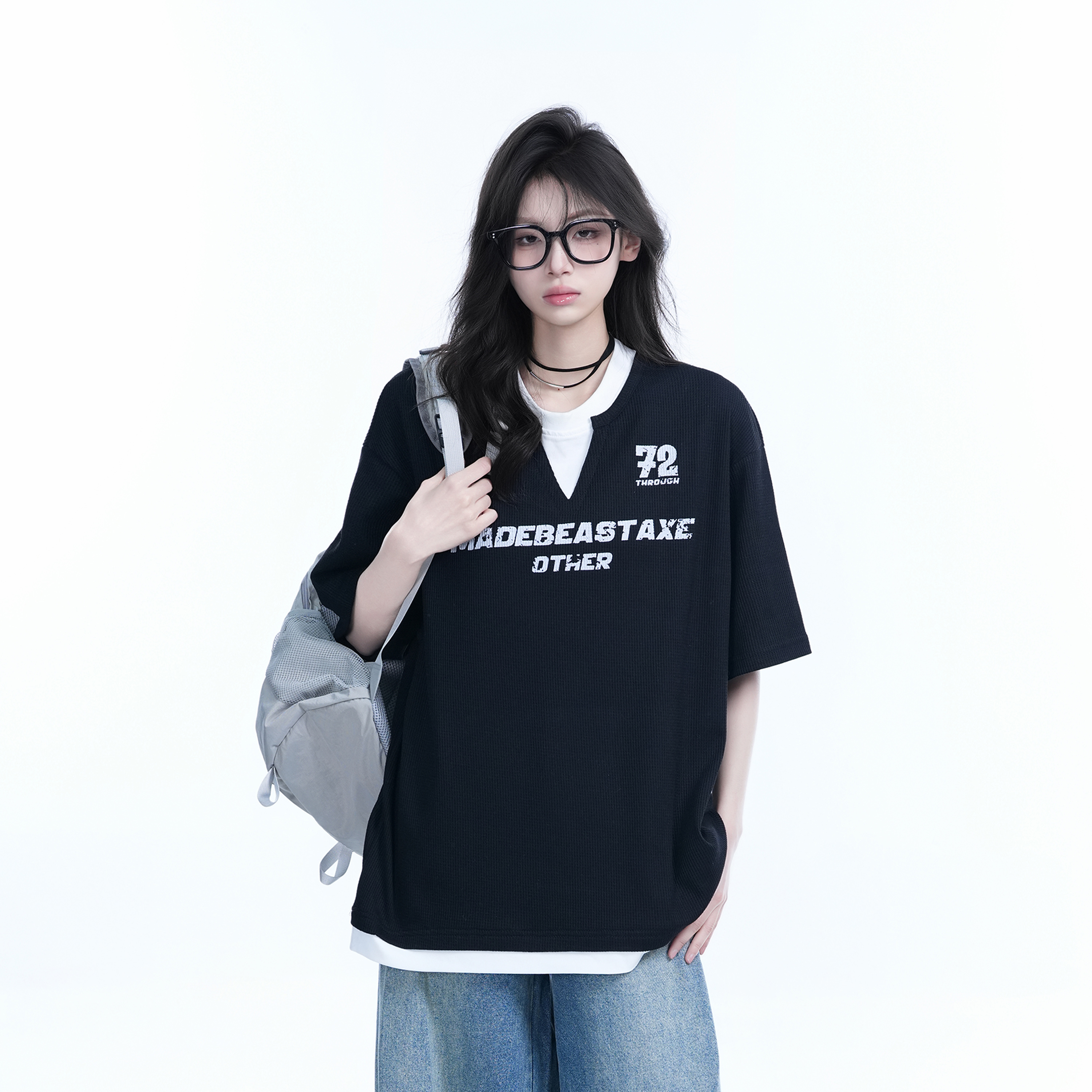 Color-Blocking Faux Two-Piece V-Neck Short Sleeve T-Shirt for Women - Waffle Texture, Loose Fit, College Style, Casual Fashion