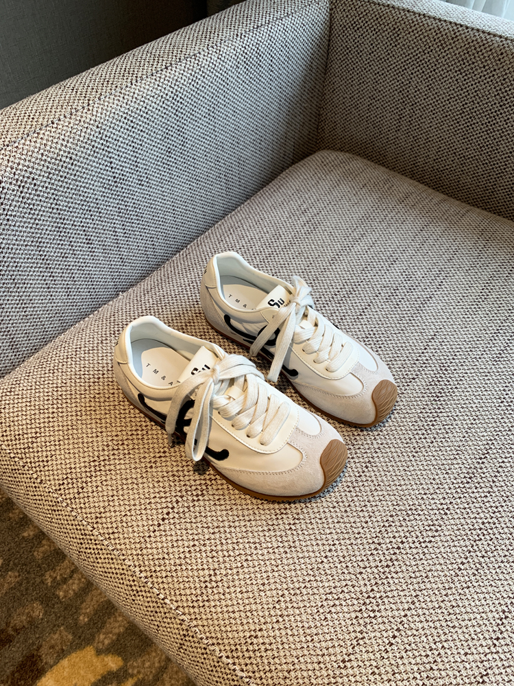 Color-Blocking Women's Training Shoes - Casual Flat Sports Shoes in Genuine Leather for Spring 2025 - Trendy Athletic Footwear Color-Blocking Women's Training Shoes - Casual Flat Sports Shoes in Genuine Leather for Spring 2025 - Trendy Athletic Footwear