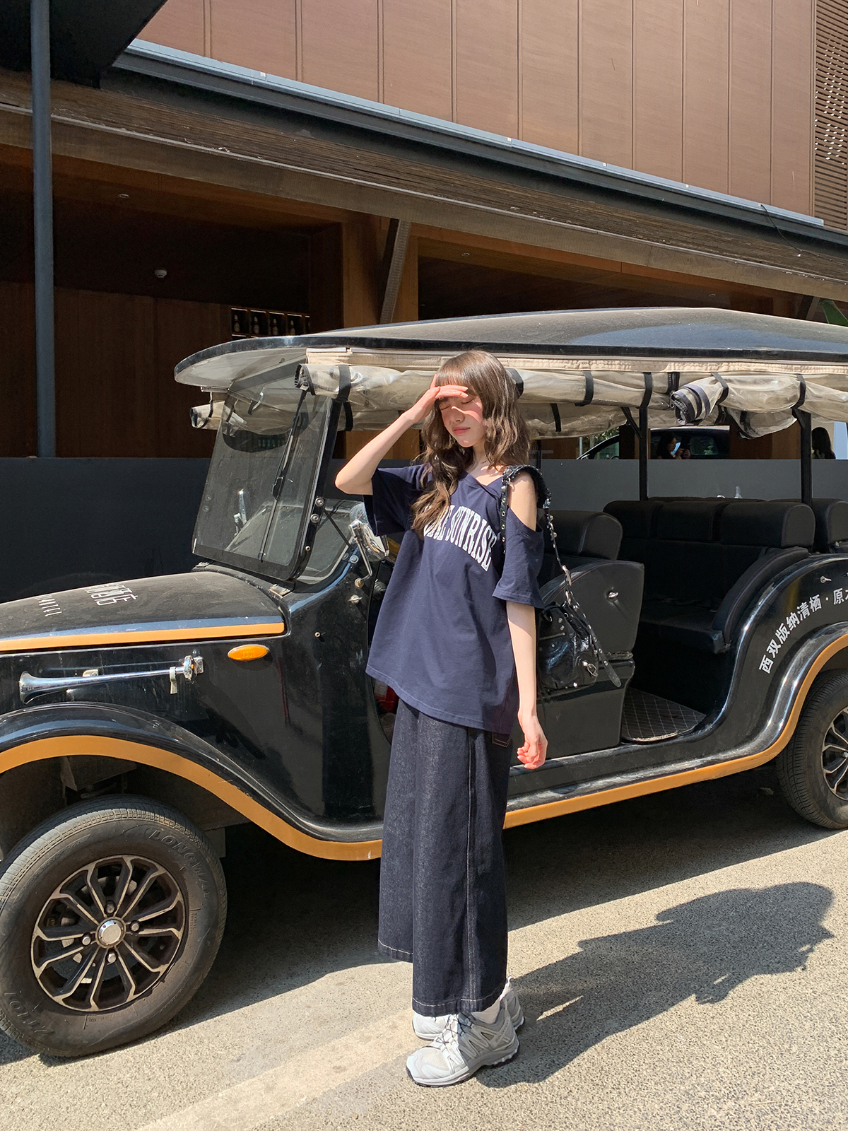 Contrast Color Letter Print Asymmetrical Shoulder Short Sleeve T-Shirt for Women - Summer 2025 Casual Versatile Top, Y2K Style Contrast Color Letter Print Asymmetrical Shoulder Short Sleeve T-Shirt for Women - Summer 2025 Casual Versatile Top, Y2K Style