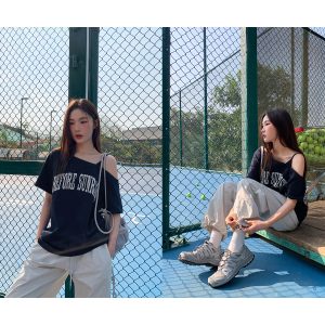 Contrast Color Letter Print Asymmetrical Shoulder Short Sleeve T-Shirt for Women - Summer 2025 Casual Versatile Top, Y2K Style